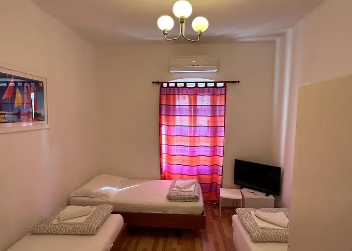 بيت شباب Hostel Split *