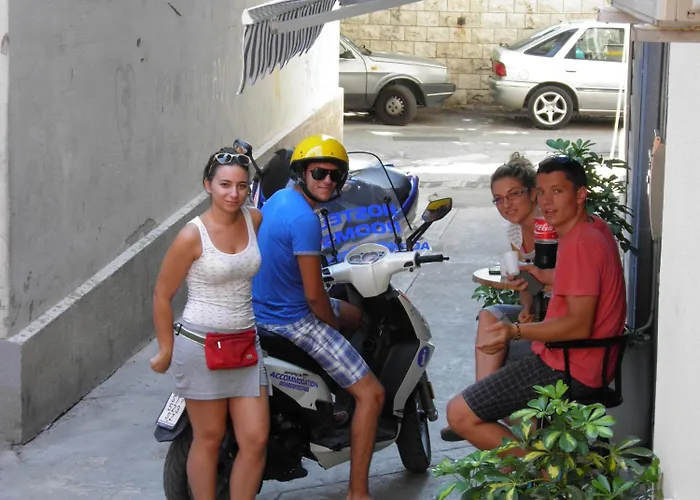 Hostel Split بيت شباب