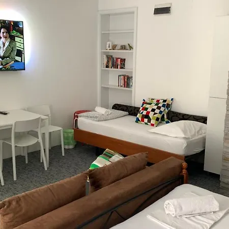 ホステル スプリト * スプリト