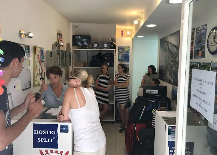 호스텔 스플리트 *