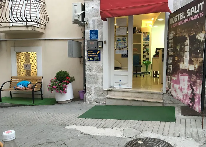 斯普利特旅馆 旅馆 *
